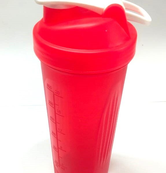 water bottel red sports pleyars